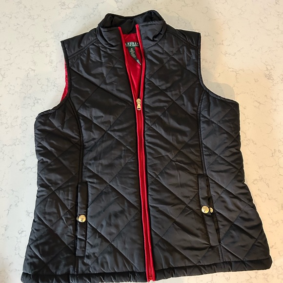 Lauren Ralph Lauren Women’s Quilted Vest - Picture 11 of 12